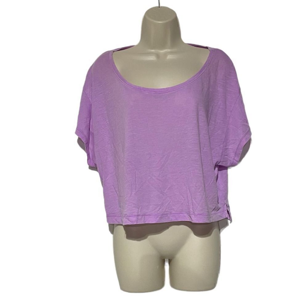 PINK Victoria’s Secret Women’s Lavender Color Shirt Size XS